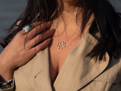 Four-Leaf Clover Pendant Necklace in Polished Silver