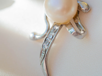 Sterling Silver Full Moon Pearl Necklace with Sparkling Stones