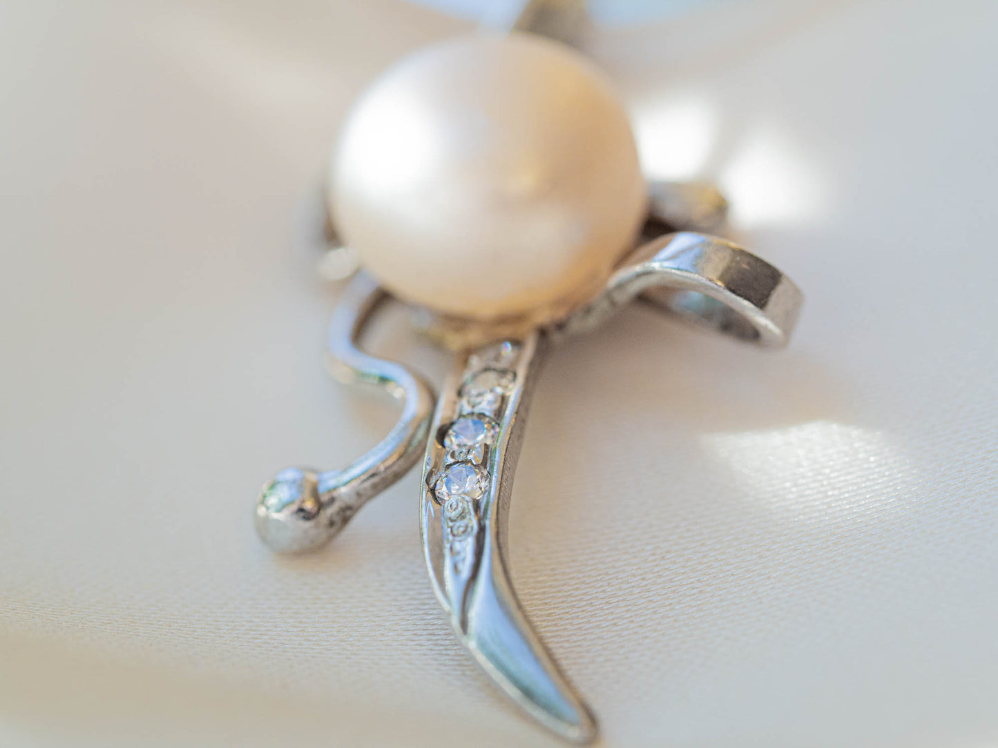 Sterling Silver Full Moon Pearl Necklace with Sparkling Stones