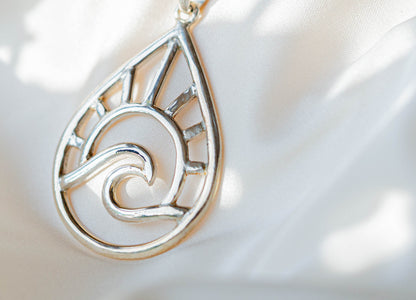 Hand made Sterling Silver Teardrop Pendant Necklace